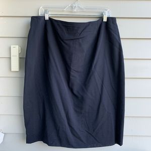 AKRIS PUNTO Navy Italian Wool Straight Skirt 16